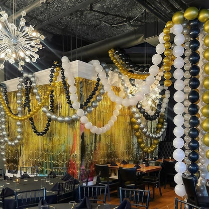 White and Gold Quick Link Balloons - Image 9