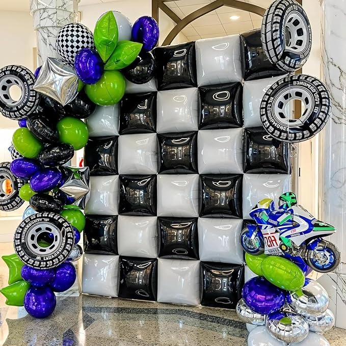 25Pcs Black and White Square Foil Balloons Wall Tunnel Backdrop Double Sided - Image 6