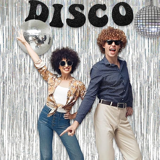 Silver Foil Fringe Tinsel Backdrop - Image 2