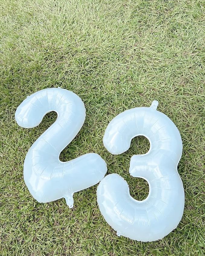 White 2 Balloon - Image 8