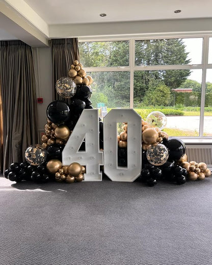 Black and gold Confetti Balloons - Image 3